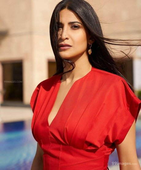Aahana Kumra
