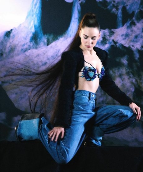Nahá fotka uniklých OnlyFans od Alina Boz