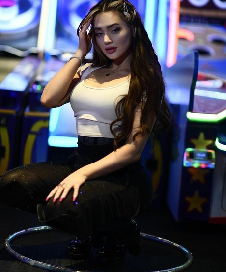 Maeisbaee OnlyFansリークヌード写真