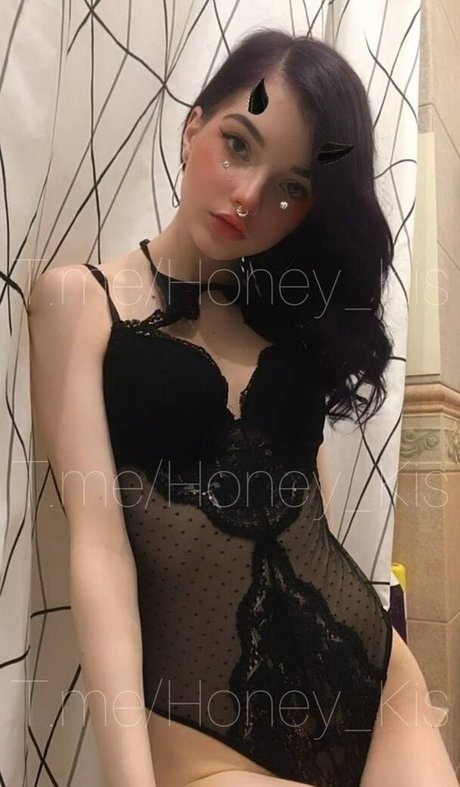 Nahá fotka uniklých OnlyFans od Honeykis