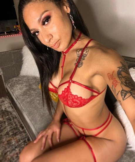 Обнаженная фотография утечки OnlyFans от Ferrri Fine