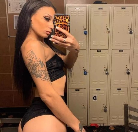 Foto nua vazada do OnlyFans de Ferrri Fine