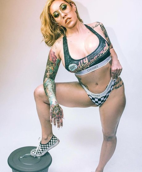 Lexi Layne