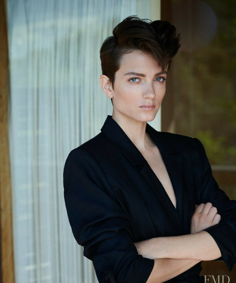 Elektra & Miranda Kilbey