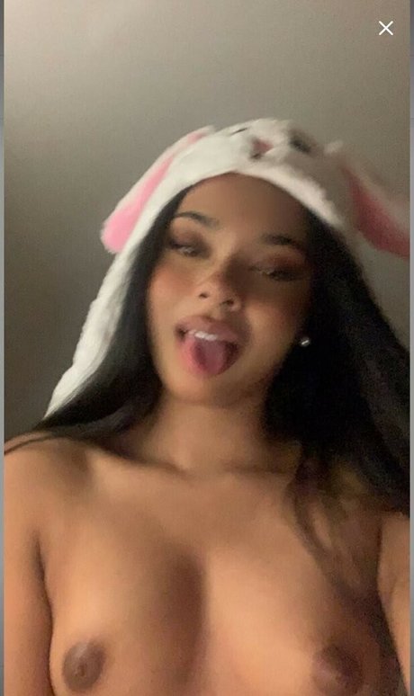 Nahá fotka uniklých OnlyFans od Fahimamiah