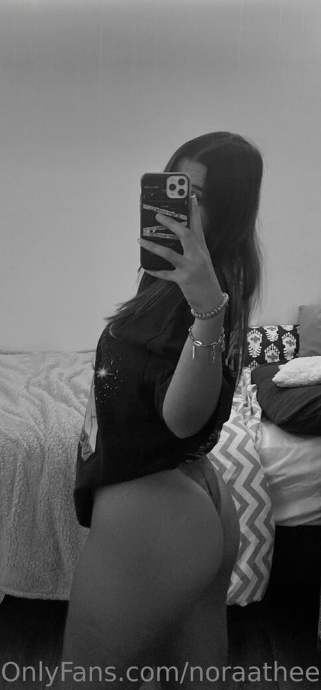 Foto desnuda filtrada de OnlyFans de Noraatheexplorer
