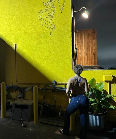 Abi Maria Gomez
