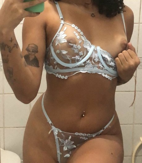 Naken lekkede OnlyFans-bilde av Lunaxpackx
