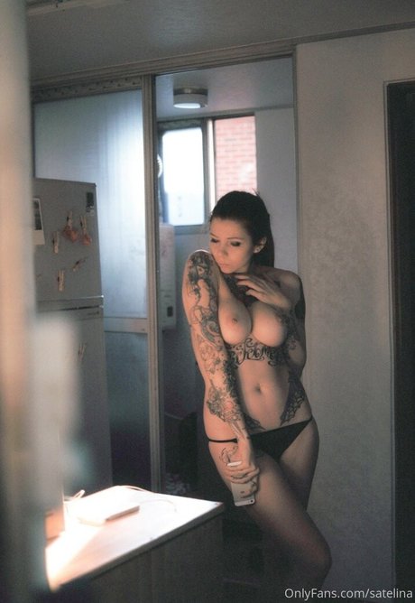 Satelina Suicide OnlyFans泄露裸照
