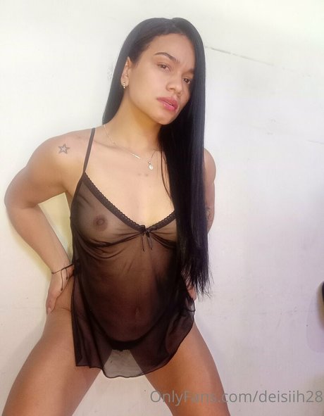 Naken lekkede OnlyFans-bilde av Deisiih28