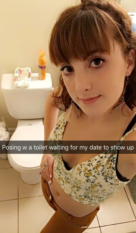 Nahá fotka uniklých OnlyFans od Juliette Goglia
