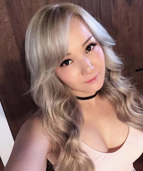 Reina Scully