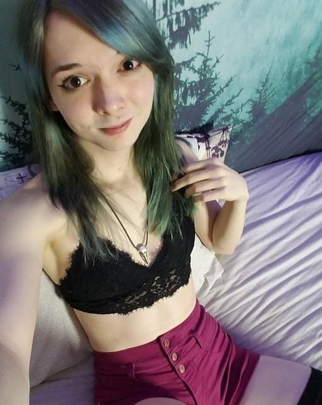 Nacktes geleaktes OnlyFans-Foto von Erynmelts