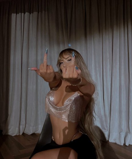 Naken lekkede OnlyFans-bilde av Carolinabf