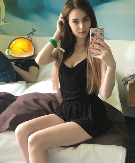 Naken läckt OnlyFans-bild av Naniheichou