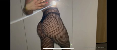 Nahá fotka uniklých OnlyFans od Monasixx