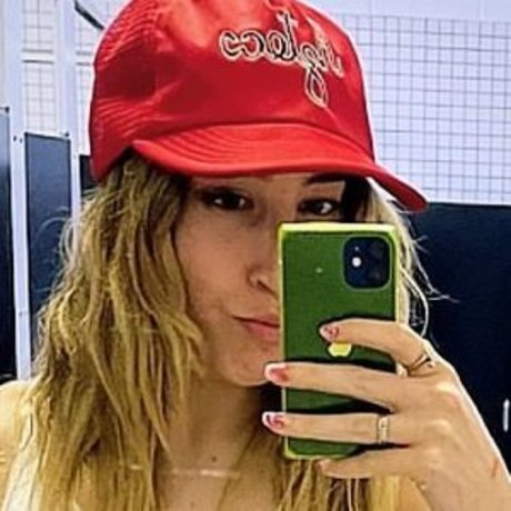 Naken läckt OnlyFans-bild av Paige Ginn