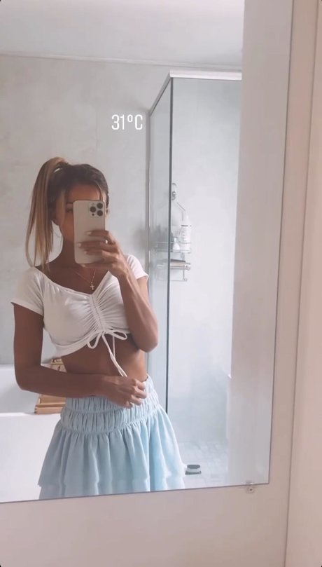 Nahá fotka uniklých OnlyFans od Franceska Fournier