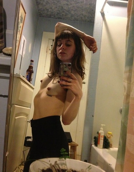 Foto di nudo di fuga di OnlyFans di Gelfling