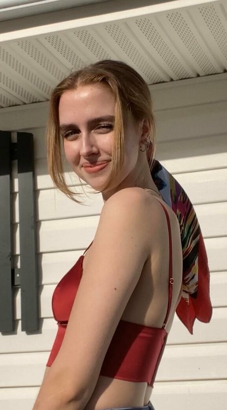 Naken lekkede OnlyFans-bilde av Blondelindsaylohan