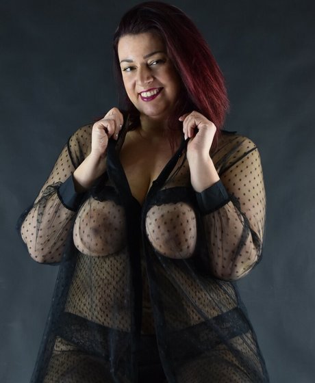 Curvymakeup