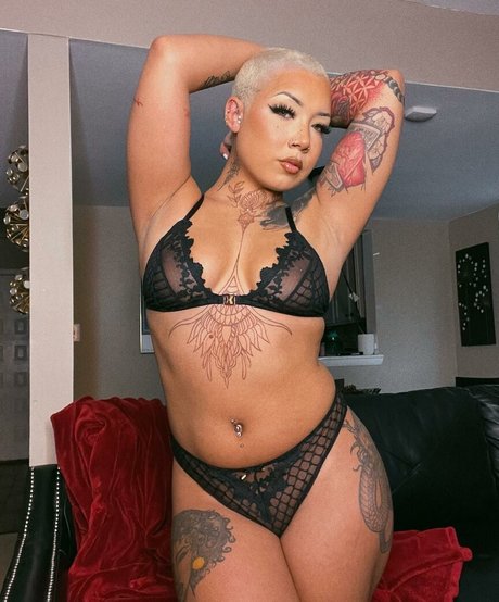 Nahá fotka uniklých OnlyFans od Badjass