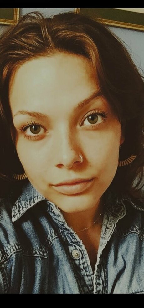 Nahá fotka uniklých OnlyFans od Molly Mae Osborne