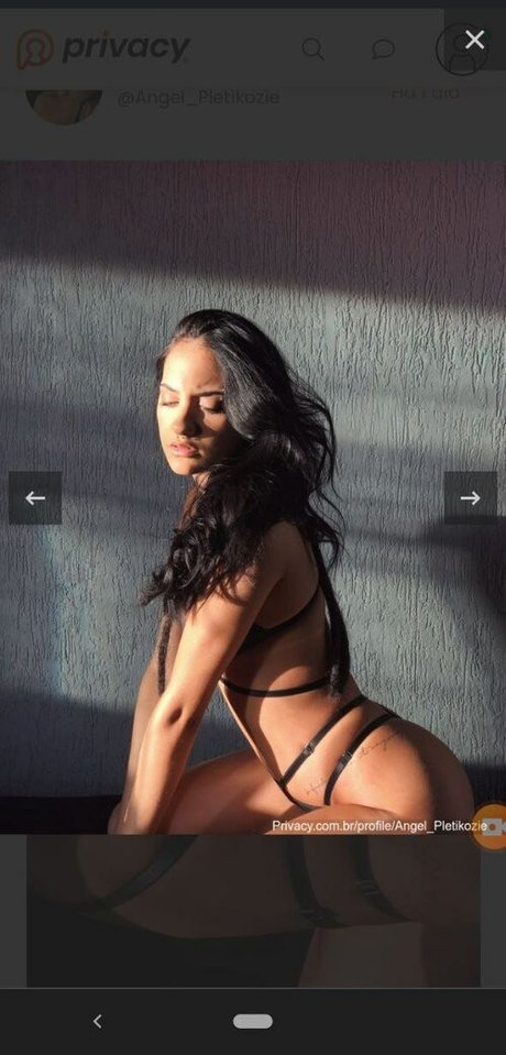 Foto di nudo di fuga di OnlyFans di Samyra Pletikoze
