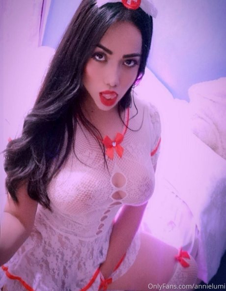 Annie Luminoso