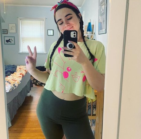 Shiningedith  nude leaked OnlyFans photo