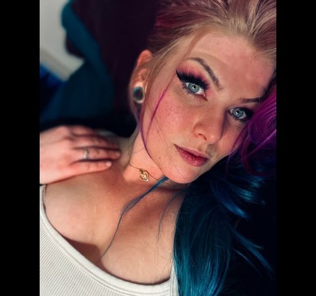Naken lekkede OnlyFans-bilde av Daisyxdee