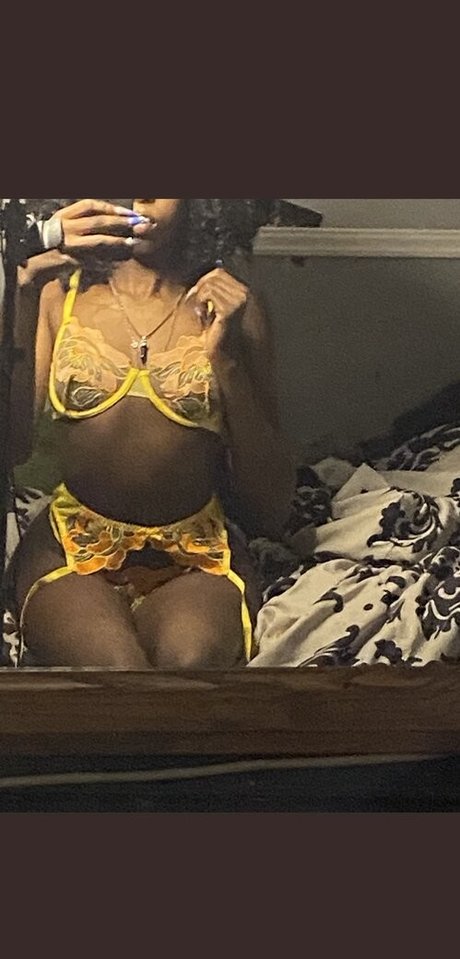 Naken lekkede OnlyFans-bilde av Freakazoidinatl
