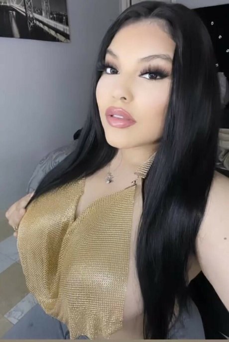 Обнаженная фотография утечки OnlyFans от Nattbabe