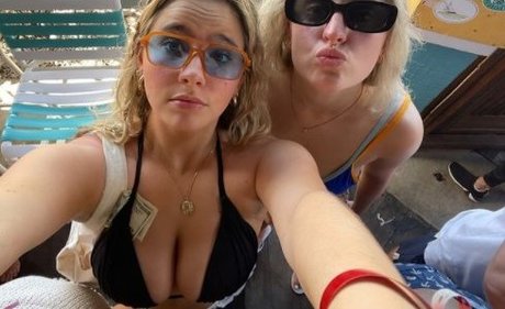 Nahá fotka uniklých OnlyFans od Emma Topps