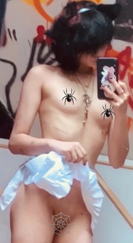 Naken lekkede OnlyFans-bilde av Vomitboyx