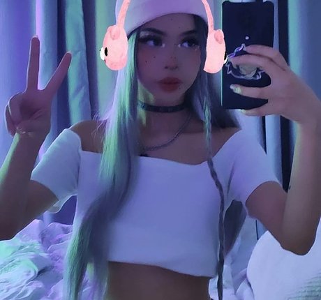 Naken lekkede OnlyFans-bilde av Cuteevaa18
