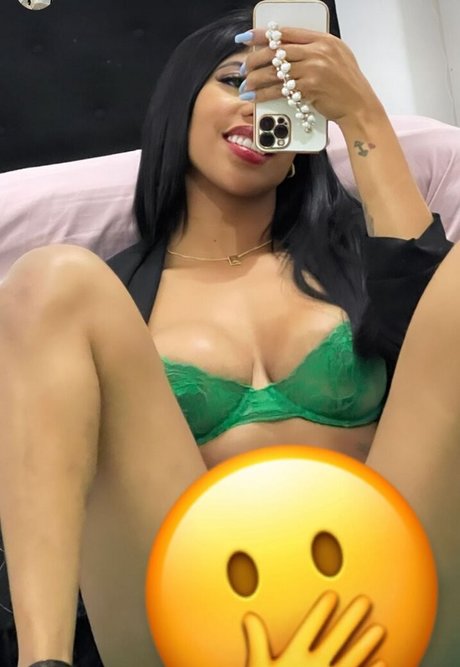 Nahá fotka uniklých OnlyFans od Julha Souza