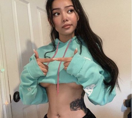 Nagie wyciekłe zdjęcie OnlyFans od Bella Porch