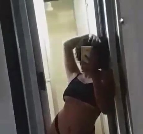Nahá fotka uniklých OnlyFans od Dona Raba