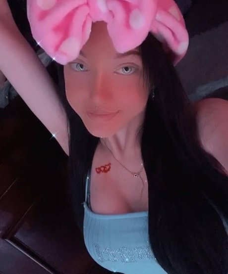 Nahá fotka uniklých OnlyFans od Pixzn