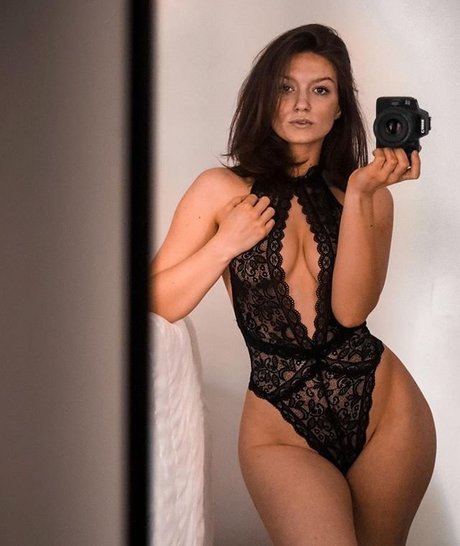 Nahá fotka uniklých OnlyFans od Cjella