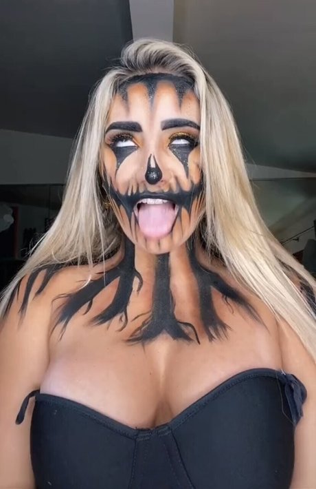 Nahá fotka uniklých OnlyFans od Juliana Sanchez