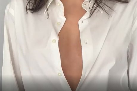 Naken lekkede OnlyFans-bilde av Abigail Klein