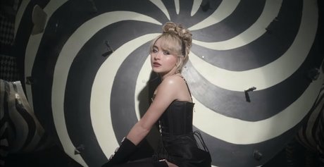 Sabrina Carpenter