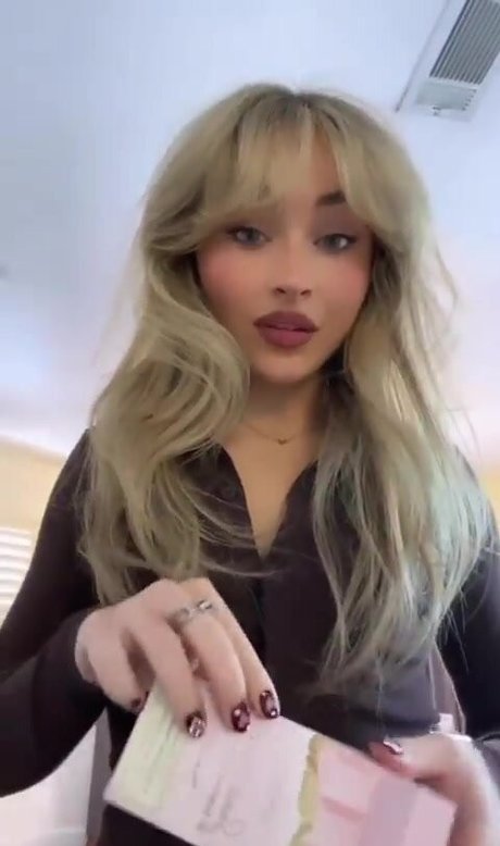 Sabrina Carpenter