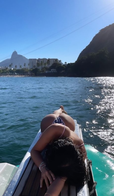Bruna Marquezine