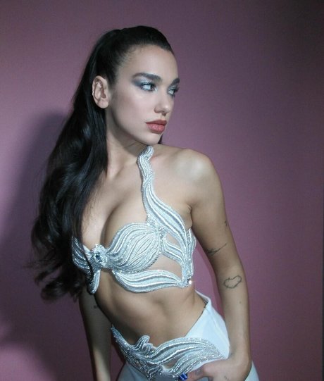 Dua Lipa
