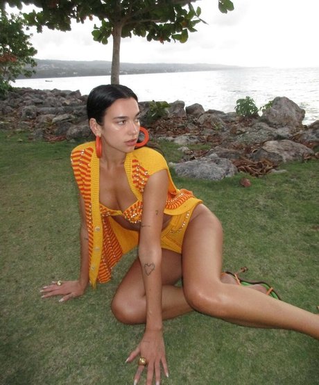 Dua Lipa