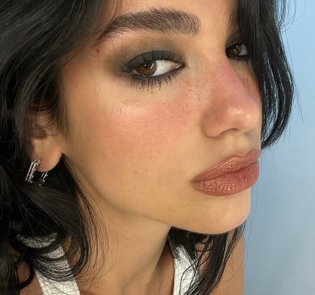 Dua Lipa