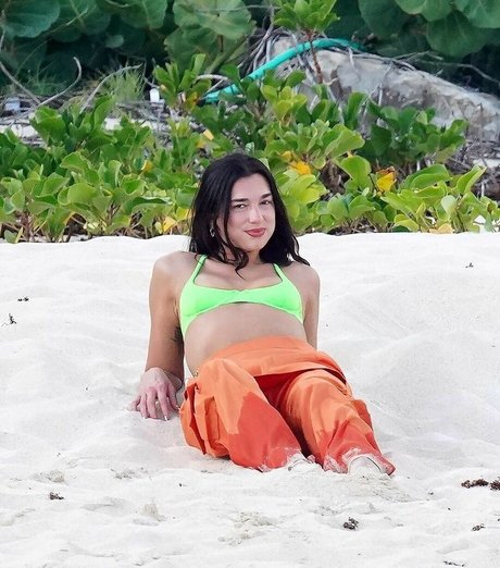 Dua Lipa